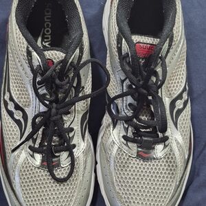 Saucony Running Shoes in Gray and Black
